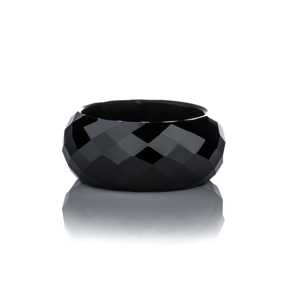 The Czernity Noir Ring